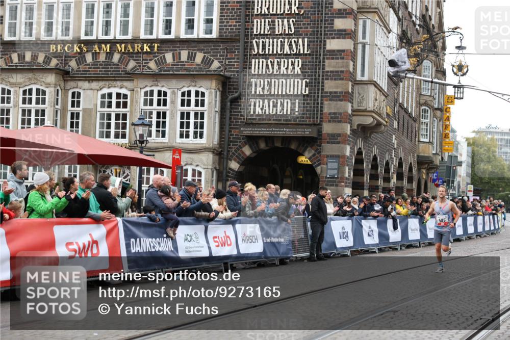 05.10.2025 - 20. swb-Marathon Bremen Yannick Fuchs http://msf.ph/oto/9273165 05.10.2025 12:22:09 Ziel  meine-sportfotos.de