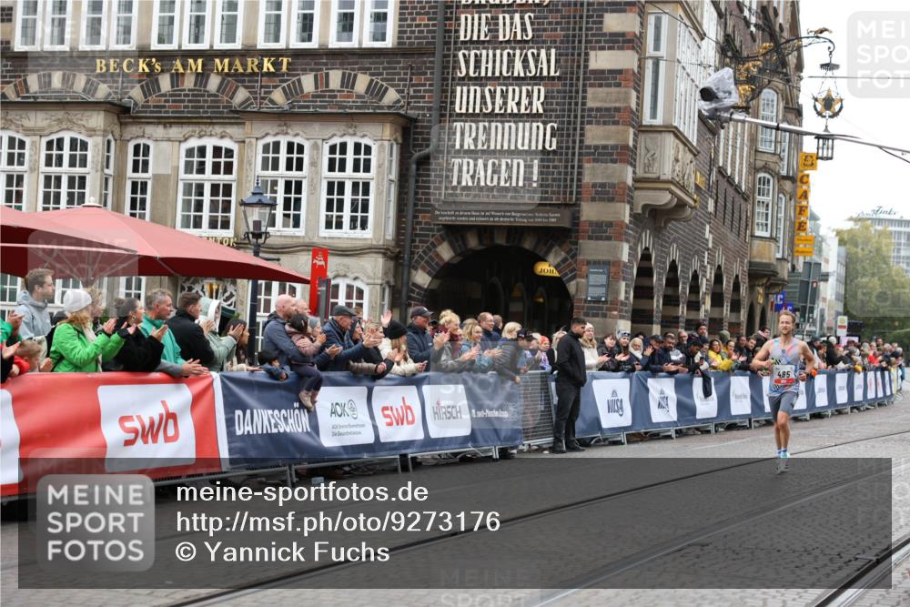 05.10.2025 - 20. swb-Marathon Bremen Yannick Fuchs http://msf.ph/oto/9273176 05.10.2025 12:22:09 Ziel  meine-sportfotos.de
