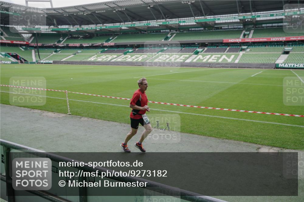 05.10.2025 - 20. swb-Marathon Bremen Michael Burmester http://msf.ph/oto/9273182 05.10.2025 12:48:13 Laufen im Stadion 344, 346, 564, 656, 1205, 1370, 1526, 1607, 1642, 1646, 1724, 2241, 2360, 2643, 2656, 2974, 3061, 3324, 3768, 3819, 4215, 4291, 4313, 4353, 5103, 5264, 5786, 5918, 6251, 6804, 7176, 7492, 7735, 7831, 7900, 8244, 8729, 8923, 8932, 391, 442, 770, 2472, 2482, 2613, 2872, 3061, 4215, 4255, 5656, 5831, 7070, 7170, 8013 meine-sportfotos.de