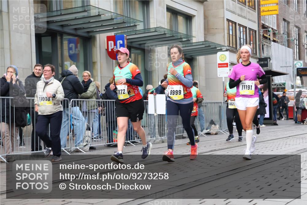 05.10.2025 - 20. swb-Marathon Bremen Strokosch-Dieckow http://msf.ph/oto/9273258 05.10.2025 11:11:12 Ziel 9011, 9386, 9453, 9999, 10058, 10235, 10236, 10264, 10320, 10333, 11030, 11083, 11172, 11191, 9011, 9386, 9453, 9999, 10058, 10235, 10236, 10264, 10320, 10333, 11030, 11083, 11172, 11191 meine-sportfotos.de