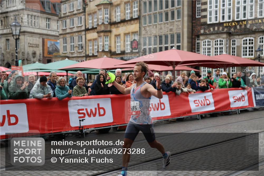 05.10.2025 - 20. swb-Marathon Bremen Yannick Fuchs http://msf.ph/oto/9273286 05.10.2025 12:22:13 Ziel 485 meine-sportfotos.de