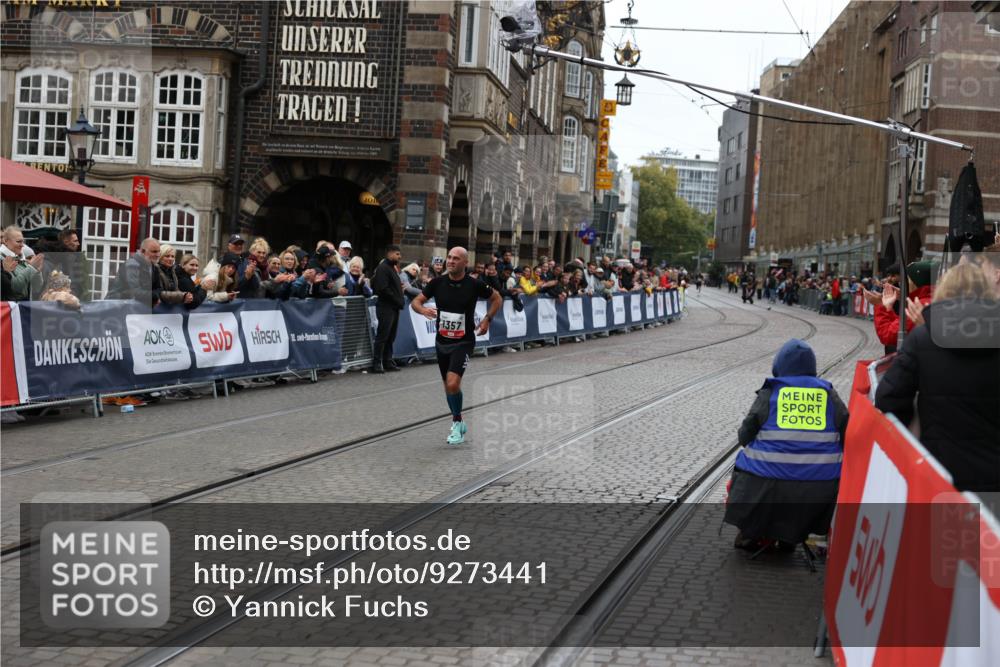 05.10.2025 - 20. swb-Marathon Bremen Yannick Fuchs http://msf.ph/oto/9273441 05.10.2025 12:25:05 Ziel 1357 meine-sportfotos.de