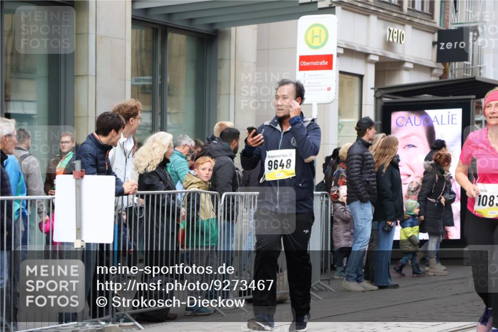 05.10.2025 - 20. swb-Marathon Bremen Strokosch-Dieckow http://msf.ph/oto/9273467 05.10.2025 11:11:32 Ziel 7007, 9420, 9648, 9680, 9726, 9784, 9867, 9999, 10058, 10235, 10236, 10499, 10540, 10815, 10839, 10849, 11088, 11172, 11215, 11563, 7007, 9420, 9648, 9680, 9726, 9784, 9867, 9999, 10058, 10235, 10236, 10499, 10540, 10815, 10839, 10849, 11088, 11172, 11215, 11563 meine-sportfotos.de