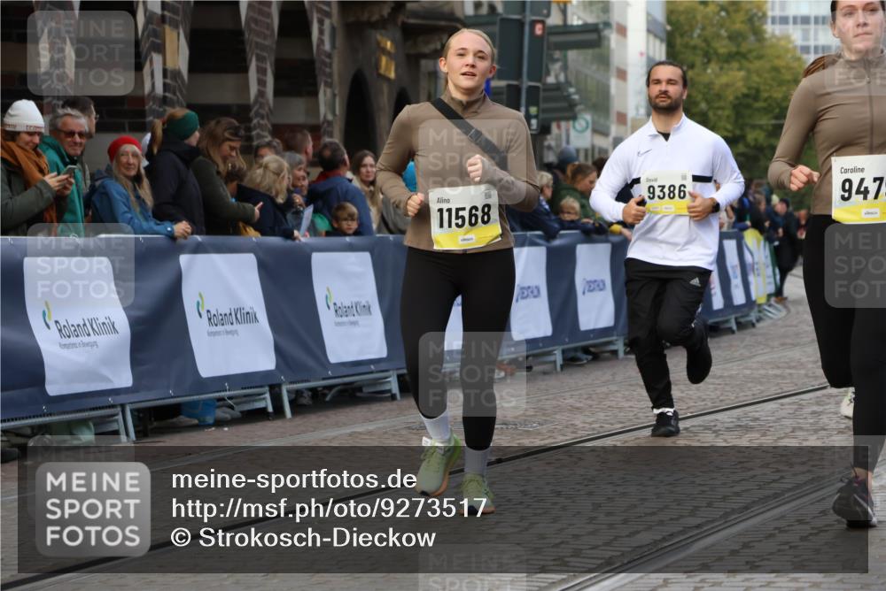 05.10.2025 - 20. swb-Marathon Bremen Strokosch-Dieckow http://msf.ph/oto/9273517 05.10.2025 11:11:17 Ziel 9011, 9264, 9273, 9386, 9479, 10183, 10614, 11158, 11568, 11578 meine-sportfotos.de