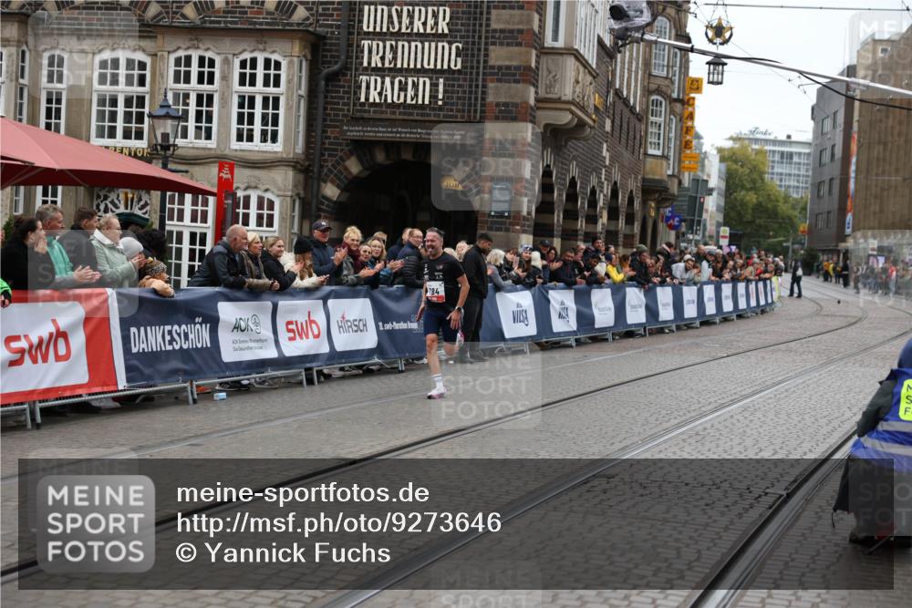 05.10.2025 - 20. swb-Marathon Bremen Yannick Fuchs http://msf.ph/oto/9273646 05.10.2025 12:25:22 Ziel 784 meine-sportfotos.de