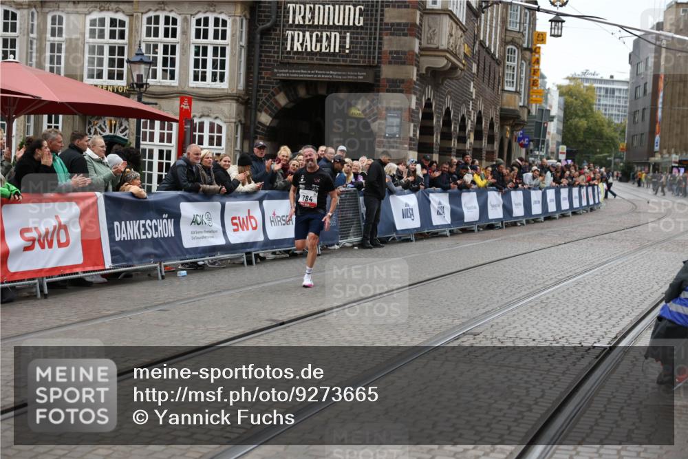05.10.2025 - 20. swb-Marathon Bremen Yannick Fuchs http://msf.ph/oto/9273665 05.10.2025 12:25:22 Ziel 784 meine-sportfotos.de