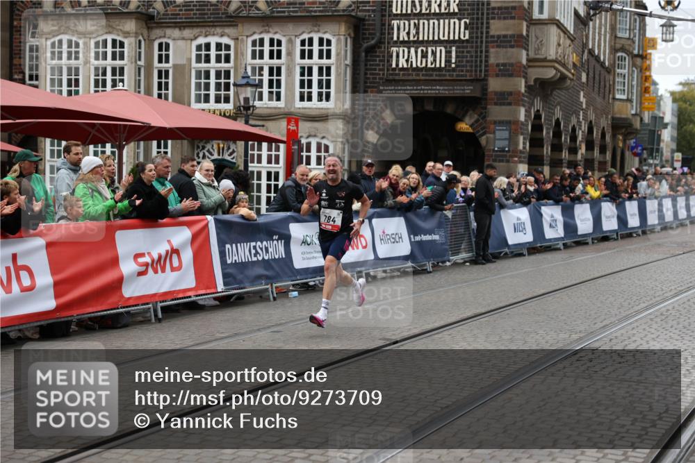 05.10.2025 - 20. swb-Marathon Bremen Yannick Fuchs http://msf.ph/oto/9273709 05.10.2025 12:25:23 Ziel 784 meine-sportfotos.de