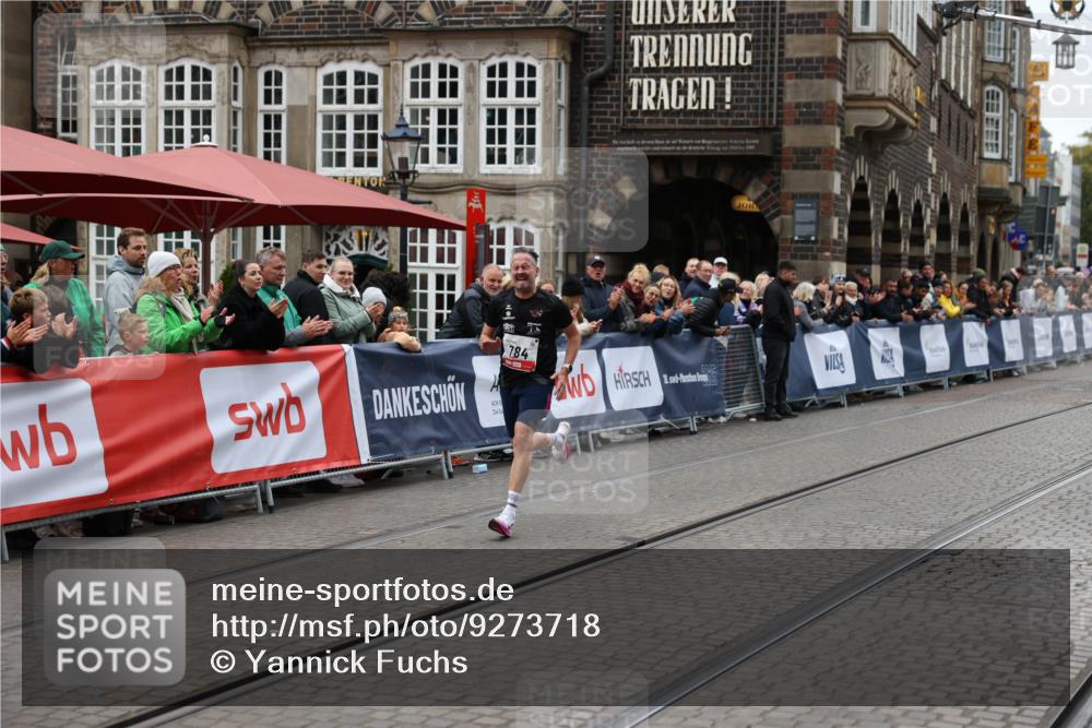 05.10.2025 - 20. swb-Marathon Bremen Yannick Fuchs http://msf.ph/oto/9273718 05.10.2025 12:25:23 Ziel 784 meine-sportfotos.de