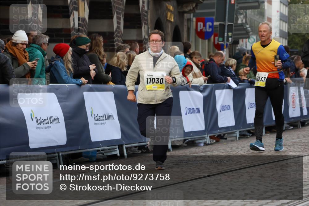 05.10.2025 - 20. swb-Marathon Bremen Strokosch-Dieckow http://msf.ph/oto/9273758 05.10.2025 11:11:30 Ziel 9453, 10264, 10320, 10333, 11030, 11083, 11191 meine-sportfotos.de