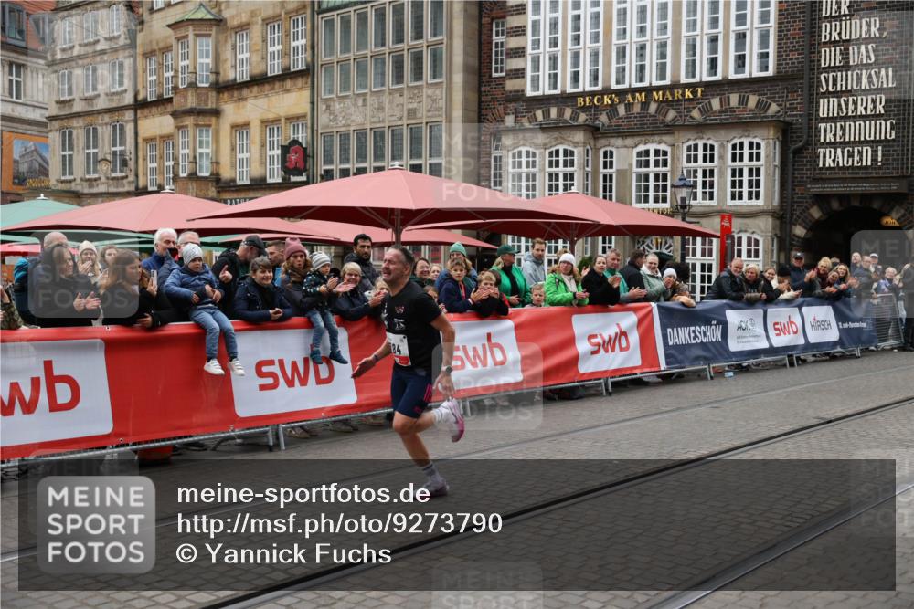 05.10.2025 - 20. swb-Marathon Bremen Yannick Fuchs http://msf.ph/oto/9273790 05.10.2025 12:25:24 Ziel 784 meine-sportfotos.de