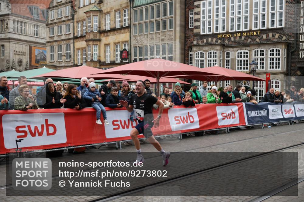 05.10.2025 - 20. swb-Marathon Bremen Yannick Fuchs http://msf.ph/oto/9273802 05.10.2025 12:25:24 Ziel 784 meine-sportfotos.de