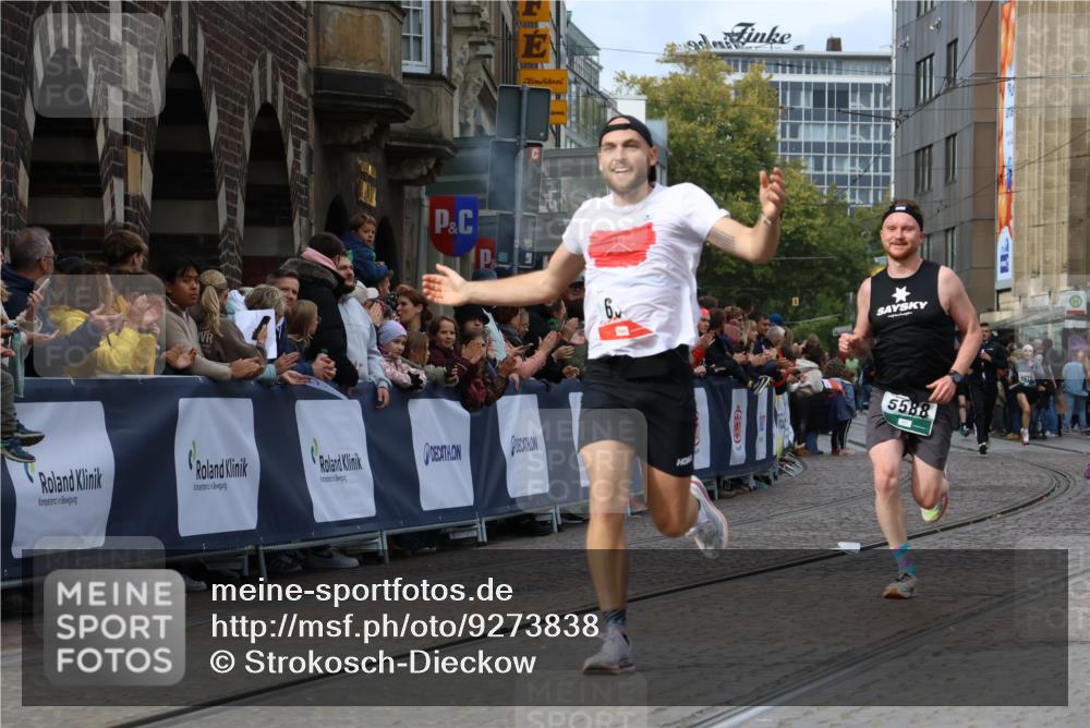 05.10.2025 - 20. swb-Marathon Bremen Strokosch-Dieckow http://msf.ph/oto/9273838 05.10.2025 13:03:31 Ziel 635, 2613, 4786, 5588 meine-sportfotos.de