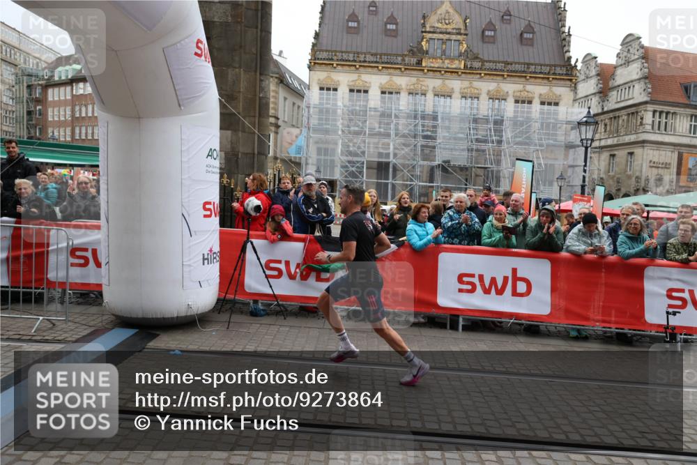05.10.2025 - 20. swb-Marathon Bremen Yannick Fuchs http://msf.ph/oto/9273864 05.10.2025 12:25:25 Ziel 784 meine-sportfotos.de