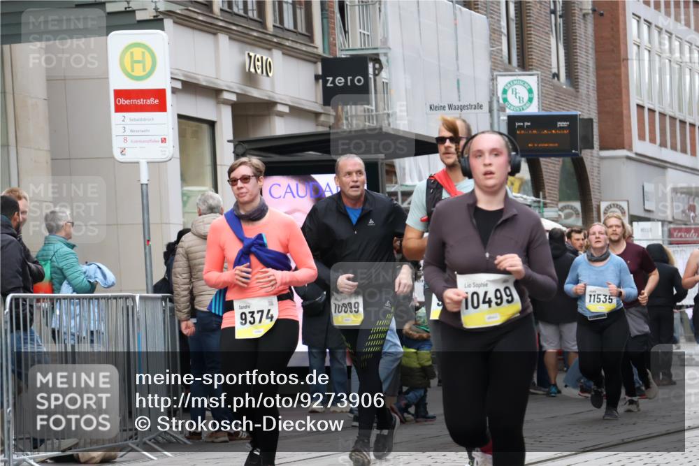 05.10.2025 - 20. swb-Marathon Bremen Strokosch-Dieckow http://msf.ph/oto/9273906 05.10.2025 11:11:50 Ziel 7007, 9373, 9374, 9420, 9526, 9675, 9726, 9867, 9911, 10463, 10499, 10622, 10815, 10839, 10849, 10899, 11085, 11215, 11535, 7007, 9373, 9374, 9420, 9526, 9675, 9726, 9867, 9911, 10463, 10499, 10622, 10815, 10839, 10849, 10899, 11085, 11215, 11535 meine-sportfotos.de