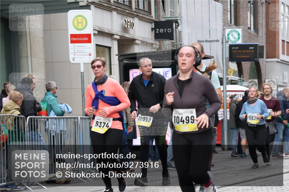 05.10.2025 - 20. swb-Marathon Bremen Strokosch-Dieckow http://msf.ph/oto/9273916 05.10.2025 11:11:50 Ziel 7007, 9373, 9374, 9420, 9526, 9675, 9726, 9867, 9911, 10463, 10499, 10622, 10815, 10839, 10849, 10899, 11085, 11215, 11535, 7007, 9373, 9374, 9420, 9526, 9675, 9726, 9867, 9911, 10463, 10499, 10622, 10815, 10839, 10849, 10899, 11085, 11215, 11535 meine-sportfotos.de