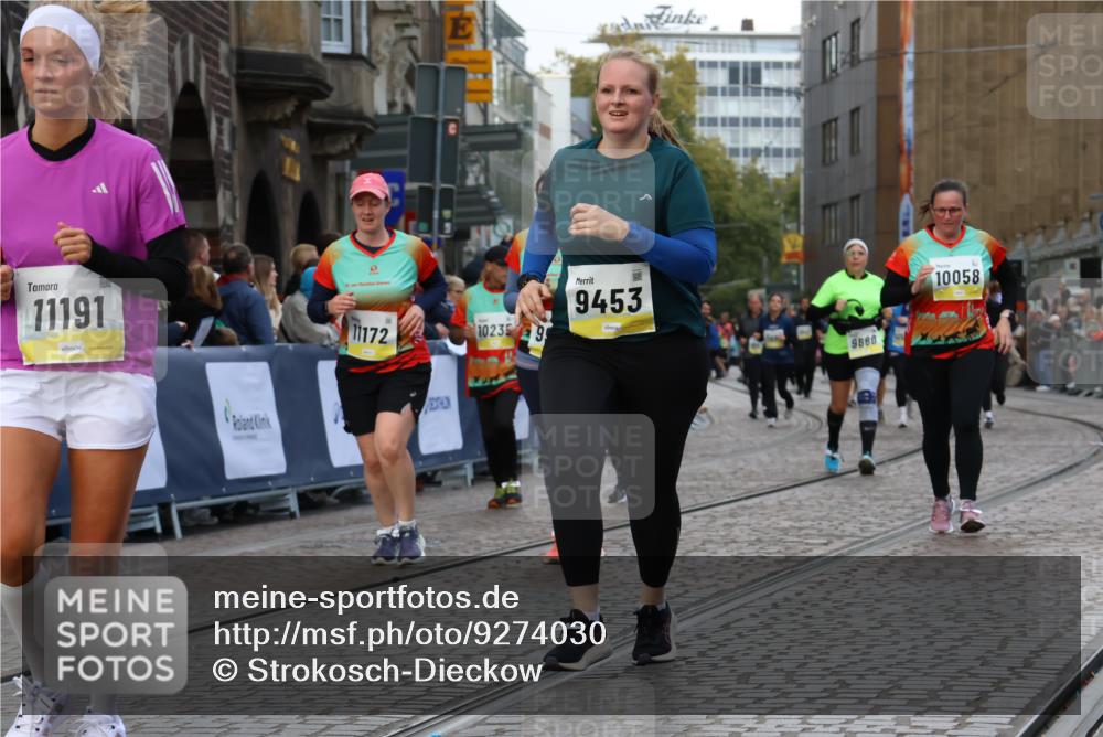 05.10.2025 - 20. swb-Marathon Bremen Strokosch-Dieckow http://msf.ph/oto/9274030 05.10.2025 11:11:36 Ziel 9453, 9999, 10058, 10264, 10333, 11030, 11172, 11191 meine-sportfotos.de
