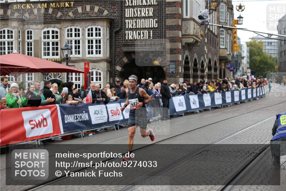 05.10.2025 - 20. swb-Marathon Bremen Yannick Fuchs http://msf.ph/oto/9274033 05.10.2025 12:26:54 Ziel 1493 meine-sportfotos.de