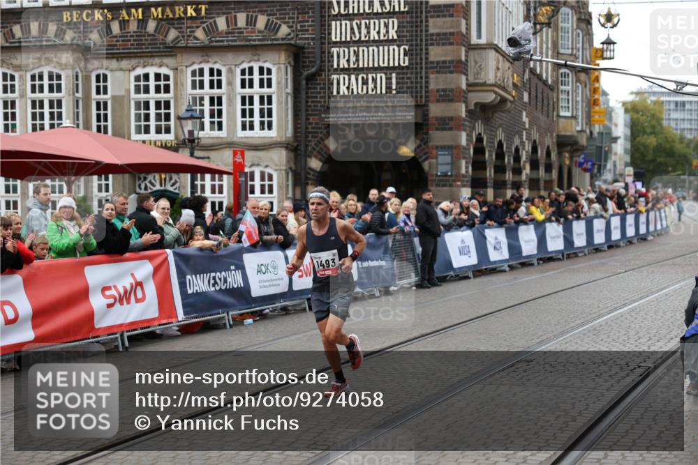 05.10.2025 - 20. swb-Marathon Bremen Yannick Fuchs http://msf.ph/oto/9274058 05.10.2025 12:26:54 Ziel 1493 meine-sportfotos.de