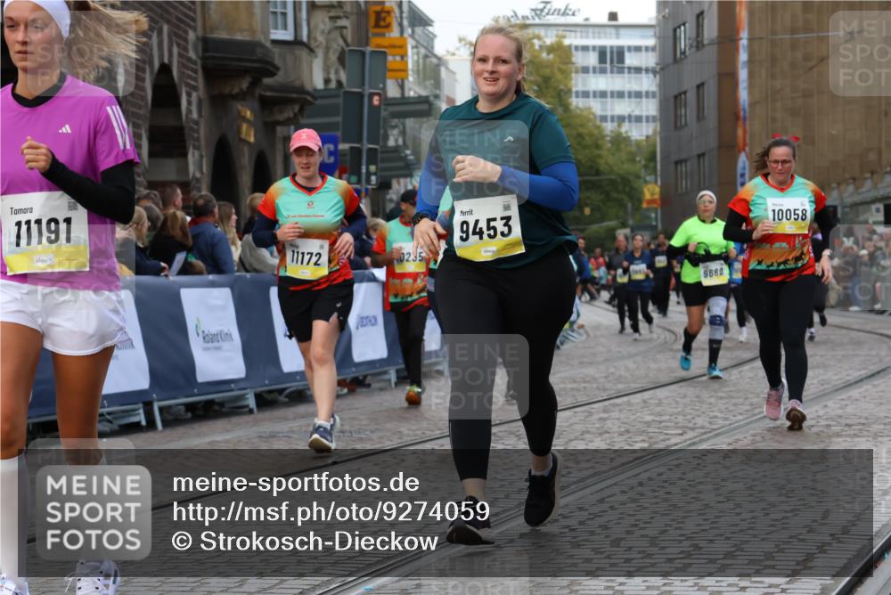 05.10.2025 - 20. swb-Marathon Bremen Strokosch-Dieckow http://msf.ph/oto/9274059 05.10.2025 11:11:36 Ziel 9453, 9999, 10058, 10264, 10333, 11030, 11172, 11191 meine-sportfotos.de