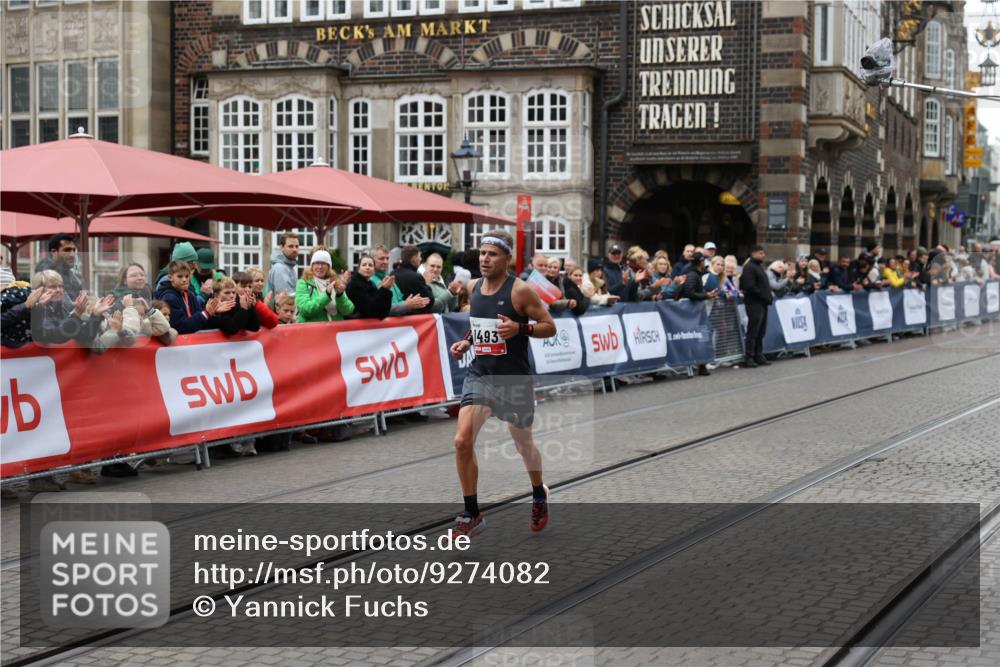 05.10.2025 - 20. swb-Marathon Bremen Yannick Fuchs http://msf.ph/oto/9274082 05.10.2025 12:26:55 Ziel 1493 meine-sportfotos.de