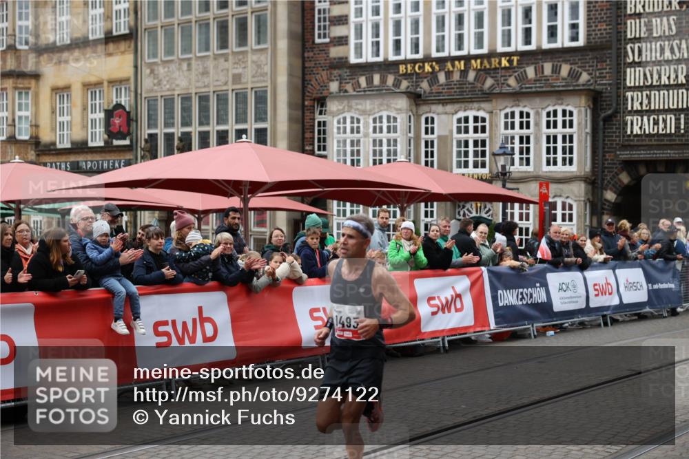 05.10.2025 - 20. swb-Marathon Bremen Yannick Fuchs http://msf.ph/oto/9274122 05.10.2025 12:26:55 Ziel 1493 meine-sportfotos.de
