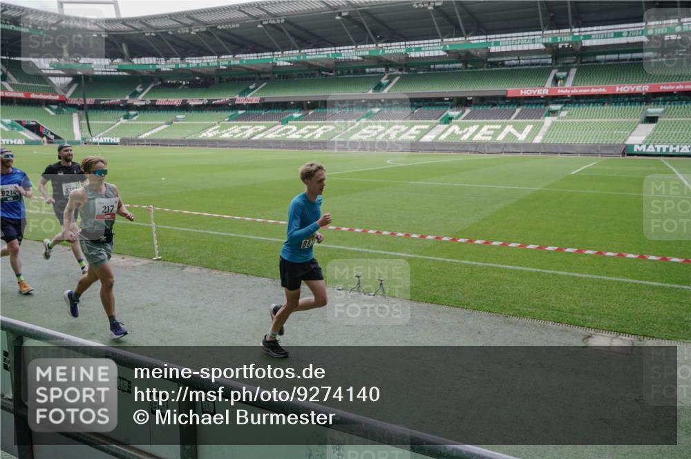 05.10.2025 - 20. swb-Marathon Bremen Michael Burmester http://msf.ph/oto/9274140 05.10.2025 12:49:53 Laufen im Stadion 150, 187, 217, 270, 287, 424, 511, 845, 939, 1257, 1388, 1535, 1609, 1707, 1727, 1876, 1904, 2044, 2356, 3124, 3259, 3353, 3544, 3738, 3885, 3960, 4006, 4318, 4367, 4438, 4870, 5118, 5894, 6214, 6216, 6281, 6431, 6619, 6805, 6877, 7647, 7987, 8216, 8401, 8536, 8873, 9118, 1195, 1654, 2119, 2594, 2988, 2990, 4385, 8630, 9114 meine-sportfotos.de