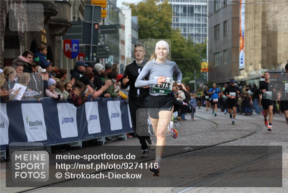 05.10.2025 - 20. swb-Marathon Bremen Strokosch-Dieckow http://msf.ph/oto/9274146 05.10.2025 13:03:40 Ziel 2613, 4617, 4758, 4786, 6804 meine-sportfotos.de