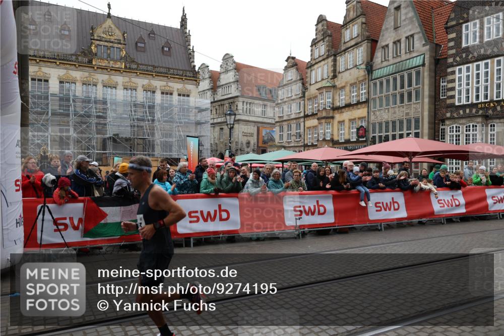 05.10.2025 - 20. swb-Marathon Bremen Yannick Fuchs http://msf.ph/oto/9274195 05.10.2025 12:26:56 Ziel 1493 meine-sportfotos.de