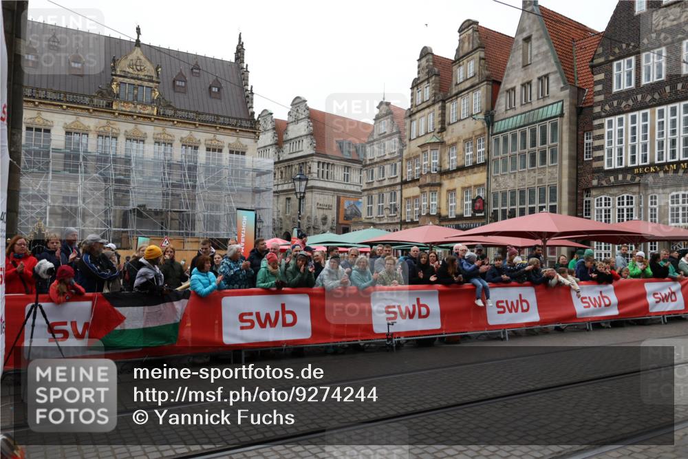 05.10.2025 - 20. swb-Marathon Bremen Yannick Fuchs http://msf.ph/oto/9274244 05.10.2025 12:26:57 Ziel 1493 meine-sportfotos.de