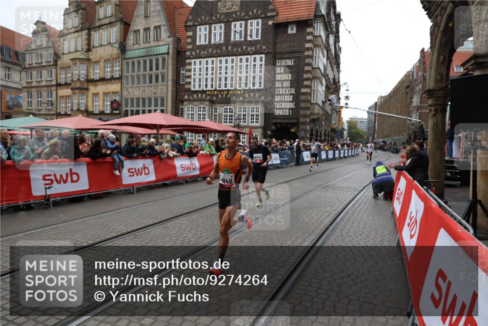 05.10.2025 - 20. swb-Marathon Bremen Yannick Fuchs http://msf.ph/oto/9274264 05.10.2025 12:28:57 Ziel 1113, 1948, 2053, 2159, 2292 meine-sportfotos.de