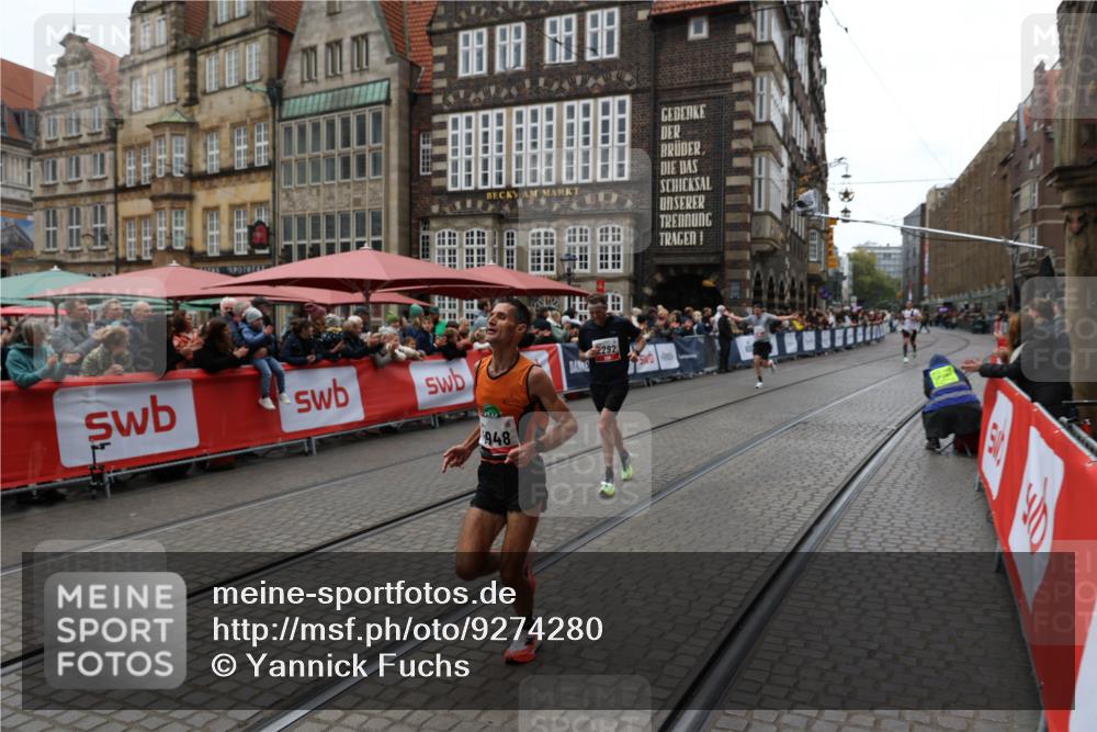 05.10.2025 - 20. swb-Marathon Bremen Yannick Fuchs http://msf.ph/oto/9274280 05.10.2025 12:28:57 Ziel 1113, 1948, 2053, 2159, 2292 meine-sportfotos.de