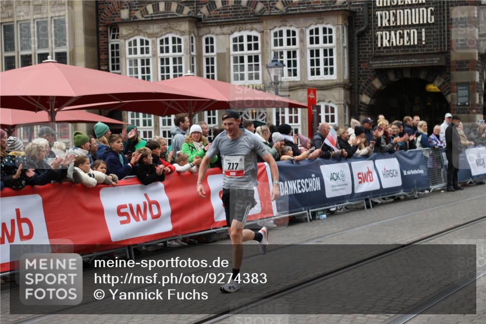 05.10.2025 - 20. swb-Marathon Bremen Yannick Fuchs http://msf.ph/oto/9274383 05.10.2025 12:28:59 Ziel 717, 1113, 1948, 2159, 2292 meine-sportfotos.de