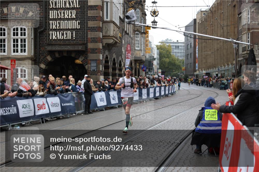 05.10.2025 - 20. swb-Marathon Bremen Yannick Fuchs http://msf.ph/oto/9274433 05.10.2025 12:29:00 Ziel 600, 717, 1113, 1948, 2159, 2292 meine-sportfotos.de