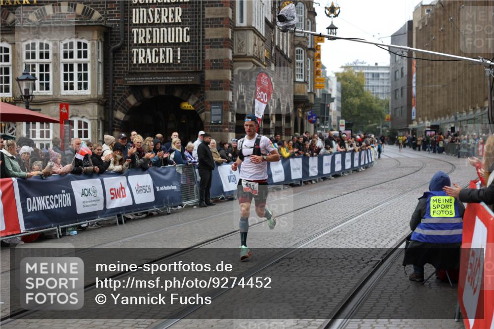 05.10.2025 - 20. swb-Marathon Bremen Yannick Fuchs http://msf.ph/oto/9274452 05.10.2025 12:29:01 Ziel 600, 717, 1113, 1948, 2159, 2292 meine-sportfotos.de