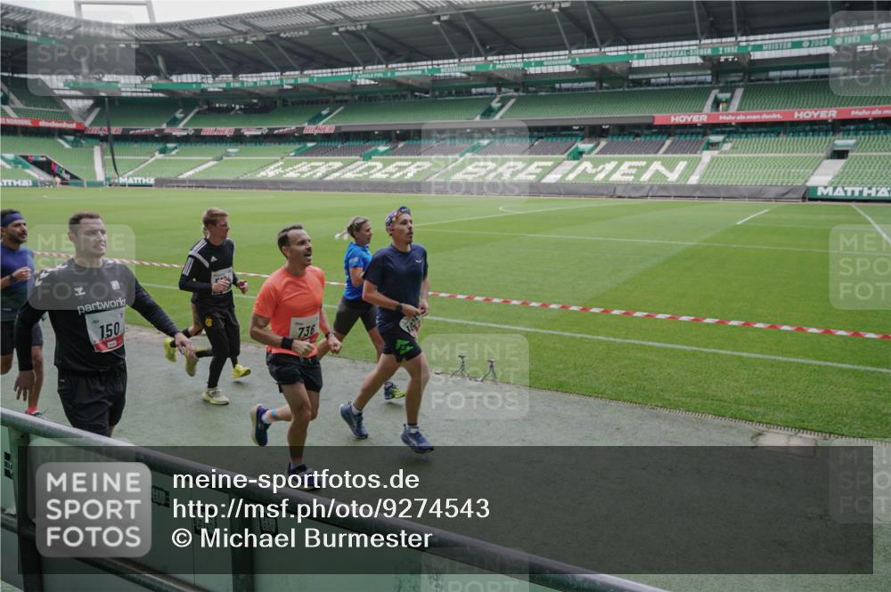 05.10.2025 - 20. swb-Marathon Bremen Michael Burmester http://msf.ph/oto/9274543 05.10.2025 12:50:22 Laufen im Stadion 122, 217, 287, 511, 679, 688, 736, 745, 845, 906, 939, 1025, 1033, 1044, 1166, 1359, 1388, 1707, 2381, 2721, 3228, 3259, 3291, 3353, 3885, 4006, 4318, 4366, 4367, 4438, 4870, 4938, 4962, 5118, 5184, 5389, 5418, 5564, 5873, 5894, 6214, 6216, 6281, 6681, 6717, 7493, 7826, 7963, 8401, 8536, 8873, 8907, 9118, 150, 187, 270, 424, 1257, 1535, 1609, 1876, 1904, 2044, 2356, 3544, 3738, 3960, 4438, 6431, 6805, 7647, 7987 meine-sportfotos.de