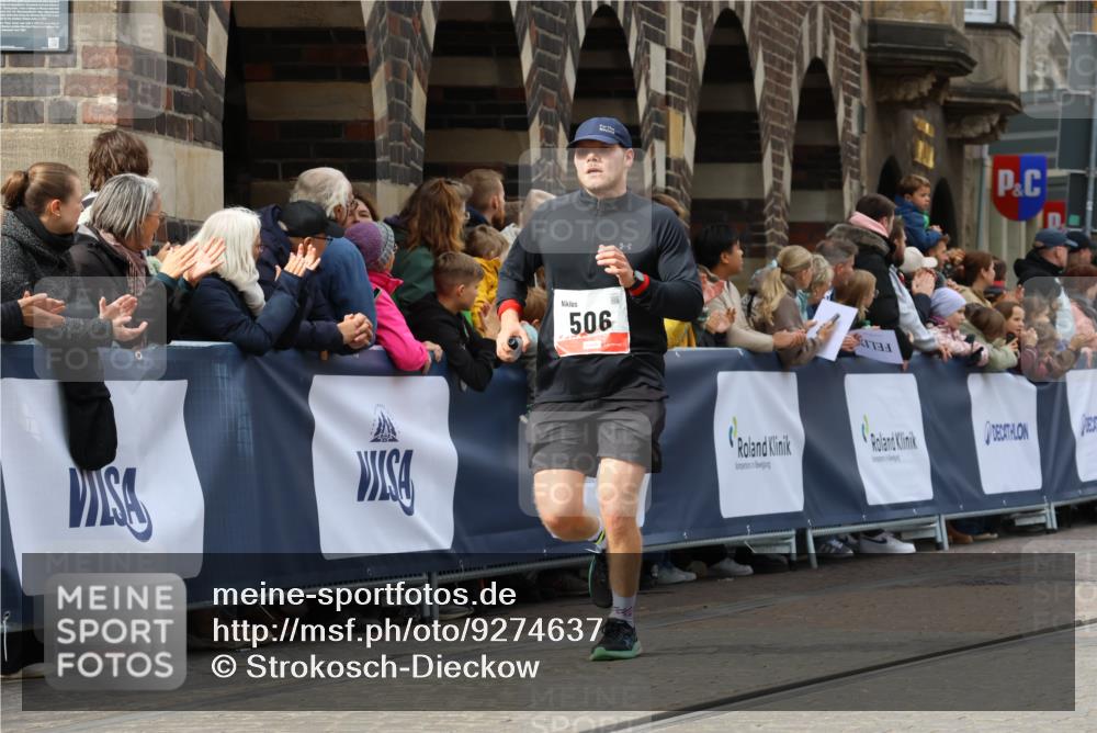 05.10.2025 - 20. swb-Marathon Bremen Strokosch-Dieckow http://msf.ph/oto/9274637 05.10.2025 13:03:49 Ziel 506, 1105, 3061, 3084 meine-sportfotos.de