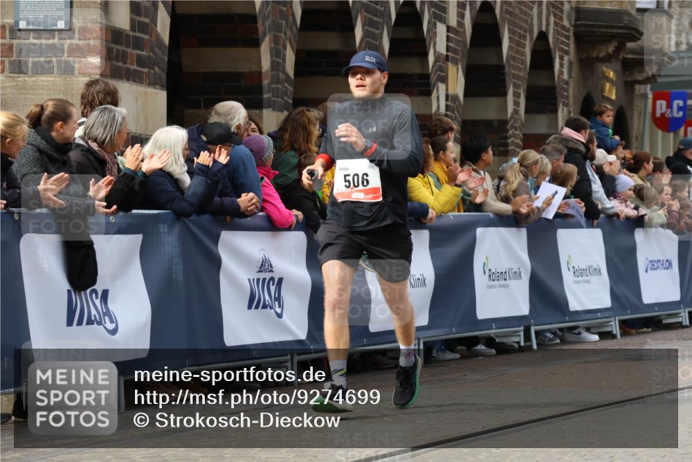 05.10.2025 - 20. swb-Marathon Bremen Strokosch-Dieckow http://msf.ph/oto/9274699 05.10.2025 13:03:49 Ziel 506, 1105, 3061, 3084 meine-sportfotos.de