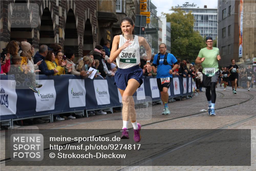 05.10.2025 - 20. swb-Marathon Bremen Strokosch-Dieckow http://msf.ph/oto/9274817 05.10.2025 13:03:53 Ziel 1105, 3061, 3084, 4215, 5786 meine-sportfotos.de