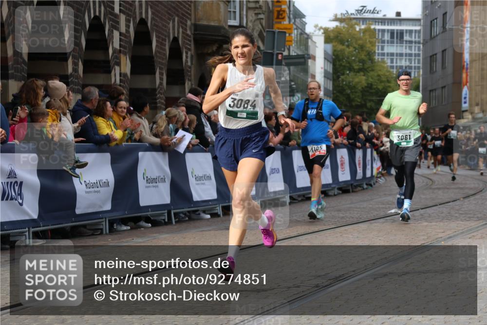 05.10.2025 - 20. swb-Marathon Bremen Strokosch-Dieckow http://msf.ph/oto/9274851 05.10.2025 13:03:53 Ziel 1105, 3061, 3084, 4215, 5786 meine-sportfotos.de