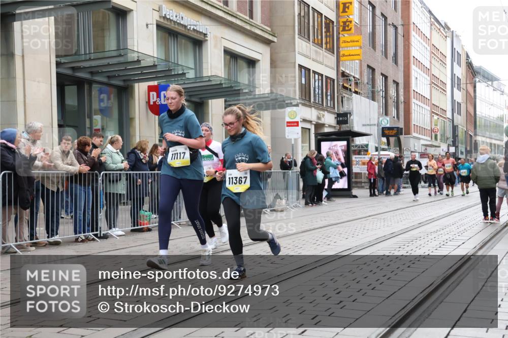05.10.2025 - 20. swb-Marathon Bremen Strokosch-Dieckow http://msf.ph/oto/9274973 05.10.2025 11:13:07 Ziel 10273, 10433, 11117, 11367, 10273, 10433, 11117, 11367 meine-sportfotos.de