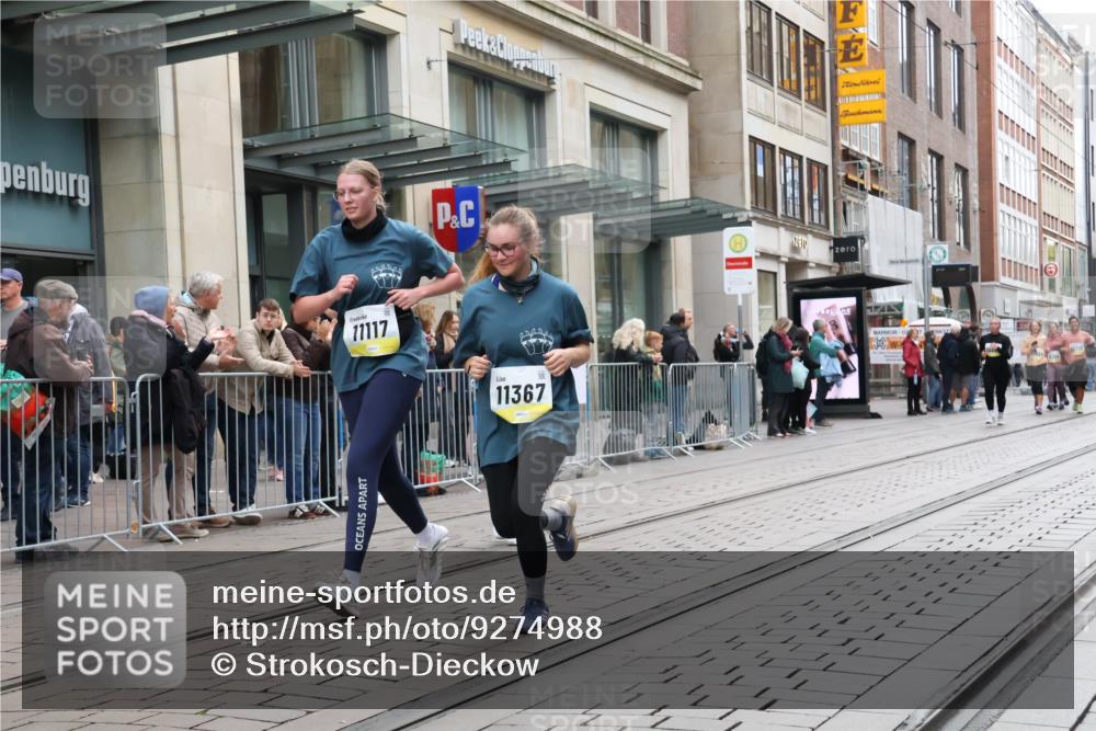 05.10.2025 - 20. swb-Marathon Bremen Strokosch-Dieckow http://msf.ph/oto/9274988 05.10.2025 11:13:07 Ziel 10273, 10433, 11117, 11367, 10273, 10433, 11117, 11367 meine-sportfotos.de