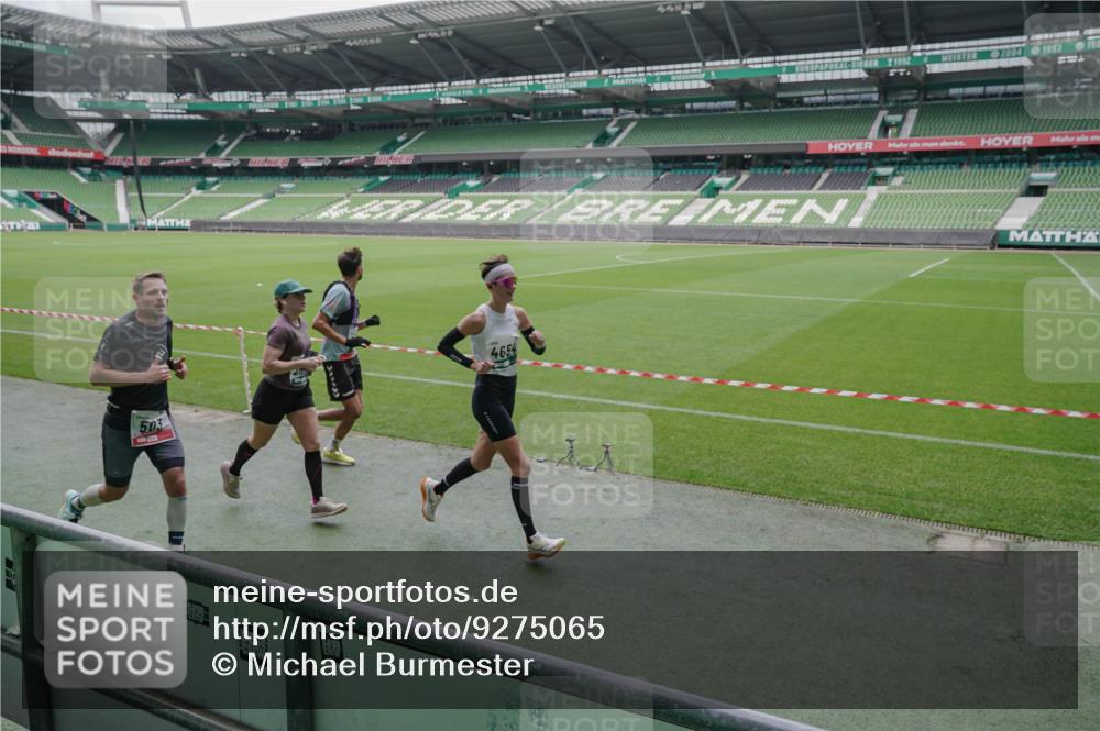 05.10.2025 - 20. swb-Marathon Bremen Michael Burmester http://msf.ph/oto/9275065 05.10.2025 12:51:09 Laufen im Stadion 122, 334, 503, 601, 688, 745, 750, 1033, 1037, 1044, 1064, 1166, 1314, 1450, 1499, 1577, 1689, 1701, 1909, 1911, 2059, 2279, 2350, 2381, 2493, 2526, 3267, 3291, 3419, 3608, 3661, 4032, 4104, 4366, 4654, 4687, 4962, 5184, 5418, 5551, 5817, 5838, 6066, 6210, 6252, 6401, 6477, 6681, 6775, 7493, 7723, 8066, 8083, 8682, 8780, 8995, 679, 736, 906, 1025, 1359, 2721, 3228, 4318, 4938, 5184, 5389, 5564, 5873, 6216, 6717, 7826, 7963, 8907 meine-sportfotos.de