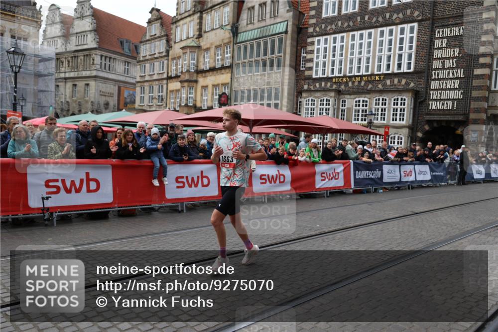 05.10.2025 - 20. swb-Marathon Bremen Yannick Fuchs http://msf.ph/oto/9275070 05.10.2025 12:34:17 Ziel 1663 meine-sportfotos.de