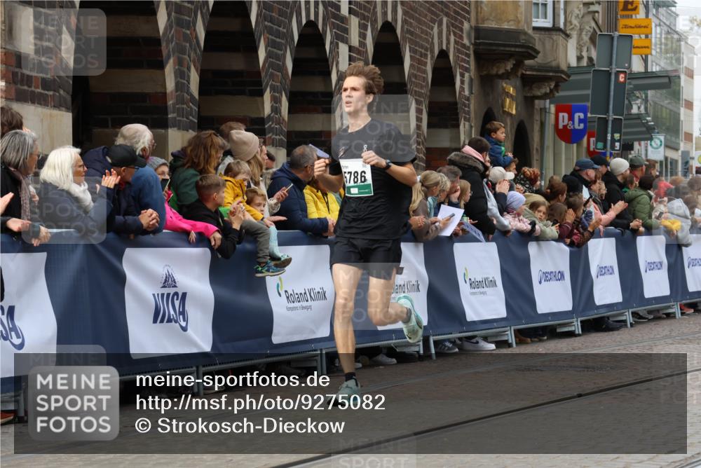 05.10.2025 - 20. swb-Marathon Bremen Strokosch-Dieckow http://msf.ph/oto/9275082 05.10.2025 13:04:00 Ziel 1652, 2472, 4215, 5786, 7070, 8013 meine-sportfotos.de