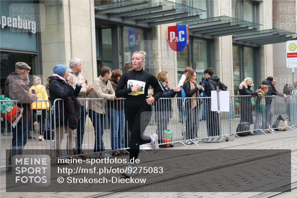 05.10.2025 - 20. swb-Marathon Bremen Strokosch-Dieckow http://msf.ph/oto/9275083 05.10.2025 11:13:14 Ziel 9242, 9899, 10040, 10273, 10364, 10433, 10574, 10705, 10707, 10957, 11060, 11068, 11117, 11264, 11367, 11385, 9242, 9899, 10040, 10273, 10364, 10433, 10574, 10705, 10707, 10957, 11060, 11068, 11117, 11264, 11367, 11385 meine-sportfotos.de
