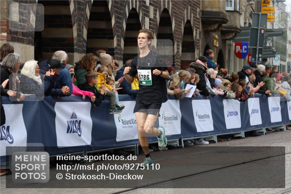 05.10.2025 - 20. swb-Marathon Bremen Strokosch-Dieckow http://msf.ph/oto/9275110 05.10.2025 13:04:00 Ziel 1652, 2472, 4215, 5786, 7070, 8013 meine-sportfotos.de