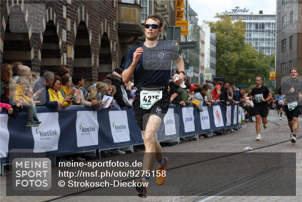 05.10.2025 - 20. swb-Marathon Bremen Strokosch-Dieckow http://msf.ph/oto/9275158 05.10.2025 13:04:01 Ziel 1652, 2472, 2482, 2656, 4215, 5786, 7070, 8013 meine-sportfotos.de