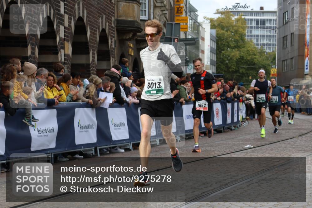 05.10.2025 - 20. swb-Marathon Bremen Strokosch-Dieckow http://msf.ph/oto/9275278 05.10.2025 13:04:06 Ziel 1652, 2068, 2472, 2482, 2656, 4848, 7070, 8013 meine-sportfotos.de