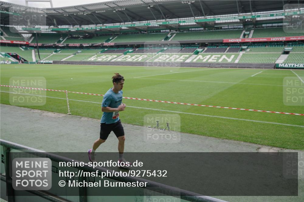 05.10.2025 - 20. swb-Marathon Bremen Michael Burmester http://msf.ph/oto/9275432 05.10.2025 12:51:43 Laufen im Stadion 503, 750, 754, 914, 1029, 1064, 1120, 1314, 1499, 1577, 1701, 1748, 1909, 1911, 1926, 2279, 2283, 2350, 2447, 2493, 2526, 3178, 3267, 3661, 4032, 4104, 4260, 4652, 4654, 4687, 4781, 5068, 5108, 5416, 5551, 5847, 5910, 6066, 6210, 6773, 6775, 7031, 7313, 7419, 7713, 7723, 8066, 8083, 8534, 8682, 8740, 8780, 334, 601, 1037, 1450, 1689, 2059, 3419, 3608, 5817, 5838, 6252, 6401, 6477, 8083, 8995 meine-sportfotos.de