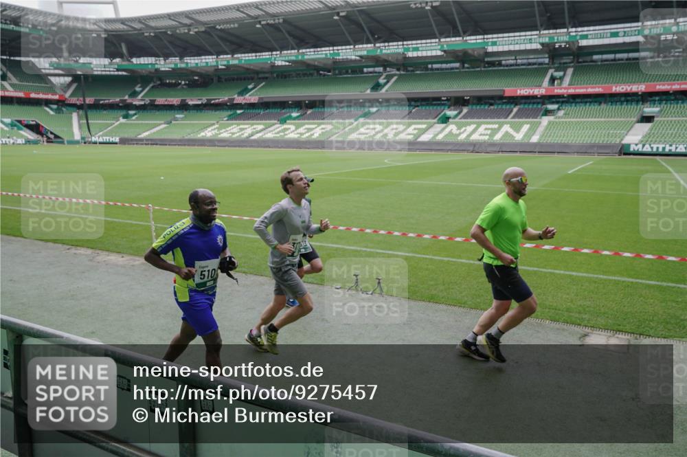 05.10.2025 - 20. swb-Marathon Bremen Michael Burmester http://msf.ph/oto/9275457 05.10.2025 12:51:52 Laufen im Stadion 750, 754, 914, 1029, 1064, 1120, 1314, 1499, 1550, 1577, 1701, 1748, 1911, 1926, 2279, 2283, 2350, 2447, 2493, 2526, 3178, 3626, 4260, 4652, 4654, 4687, 4781, 5068, 5108, 5416, 5847, 5910, 6066, 6210, 6367, 6773, 6775, 7031, 7293, 7313, 7419, 7713, 7723, 8066, 8534, 8558, 8682, 8740, 8780, 334, 503, 601, 1037, 1689, 1909, 2059, 3267, 3419, 3608, 3661, 4032, 4104, 5551, 5817, 5838, 6401, 6477, 8083 meine-sportfotos.de
